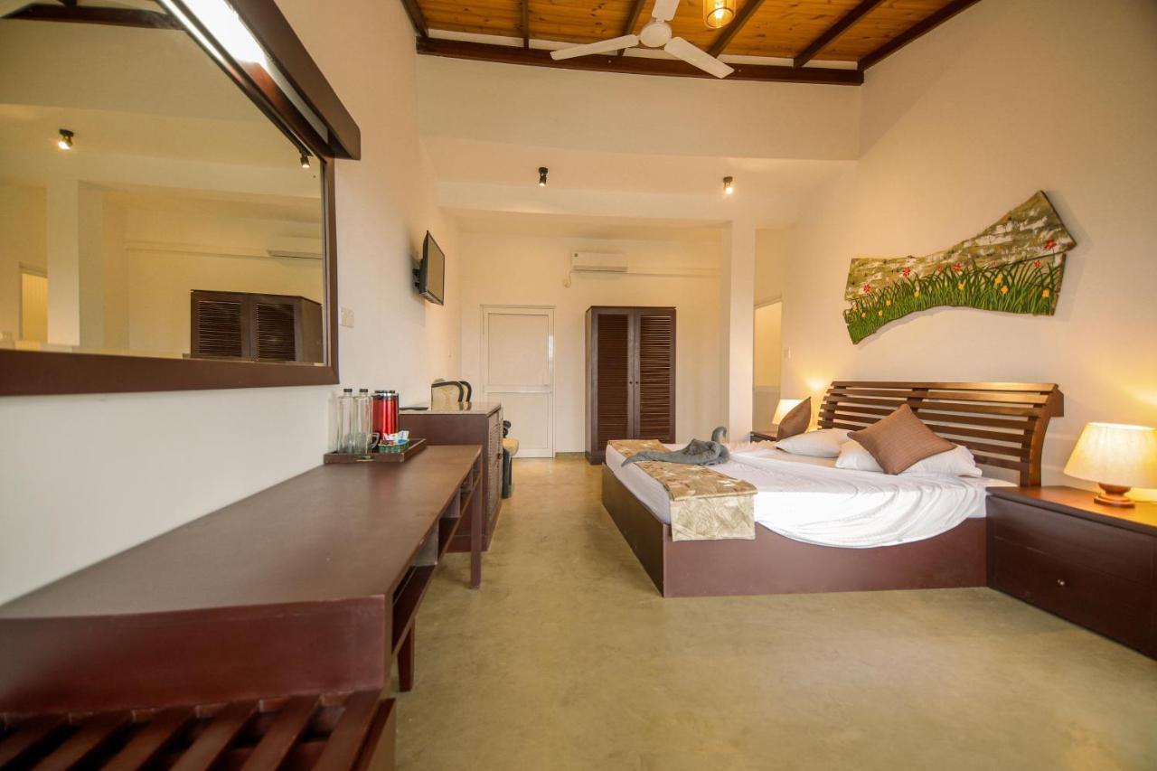 The Hills By Blue Fox Hotel Kandy Exterior photo